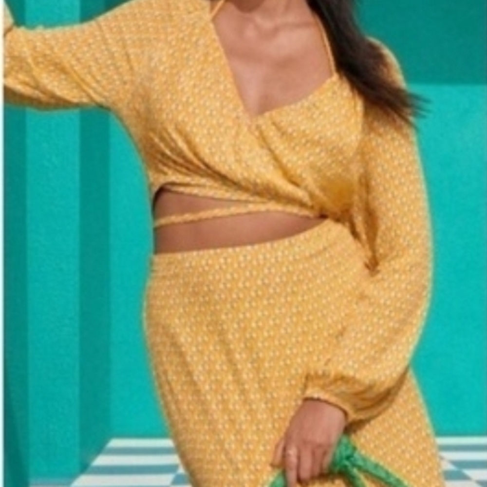 RHODE x Target Yellow Wrap Top & Skirt Set XXL